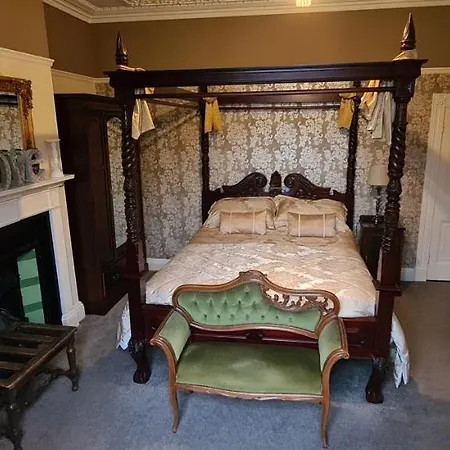 Konukevi Blaithwaite House